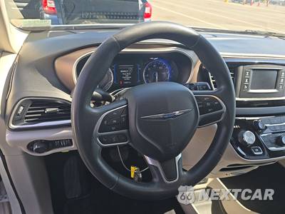 2017 Chrysler Pacifica LX 121.6" WB - zdjęcie 10 z 31 - miniatura