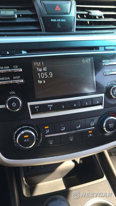2016 Nissan Altima 2.5 SR - zdjęcie 19 z 36 - miniatura