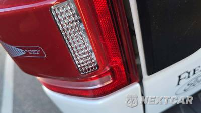 2016 Ford F-150 Platinum Crew Cab Short Bed - zdjęcie 27 z 36 - miniatura