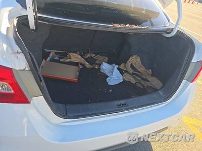 2018 Nissan Sentra SL - zdjęcie 16 z 38 - miniatura