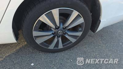 2018 Nissan Sentra SL - zdjęcie 29 z 38 - miniatura
