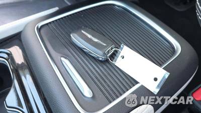 2023 Chrysler Pacifica Hybrid Limited 121.6" WB - zdjęcie 21 z 32 - miniatura