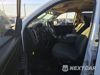2018 Ram 1500 Tradesman Extended Cab Medium Bed - zdjęcie 7 z 48 - miniatura