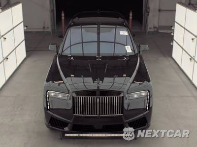 2025 Rolls-Royce Cullinan Black Badge - zdjęcie 2 z 22 - miniatura