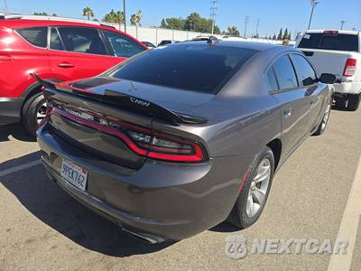2017 Dodge Charger SXT - zdjęcie 4 z 42 - miniatura