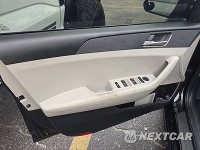 2018 Hyundai Sonata SE - zdjęcie 9 z 18 - miniatura