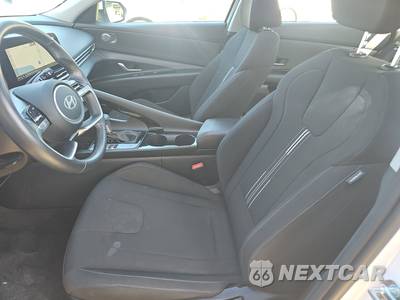 2025 Hyundai Elantra SEL Convenience - zdjęcie 7 z 17 - miniatura
