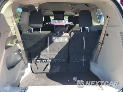 2017 Chrysler Pacifica LX 121.6" WB - zdjęcie 16 z 43 - miniatura