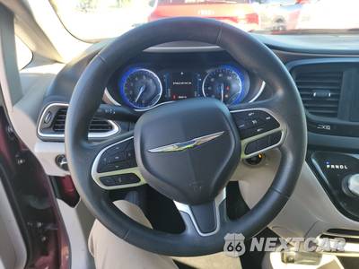 2017 Chrysler Pacifica LX 121.6" WB - zdjęcie 10 z 43 - miniatura