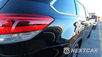 2017 Toyota Highlander XLE - zdjęcie 24 z 39 - miniatura