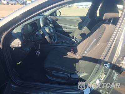 2026 Hyundai Elantra SEL Sport - zdjęcie 7 z 29 - miniatura