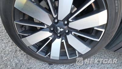 2025 Mitsubishi Outlander SE - zdjęcie 33 z 34 - miniatura