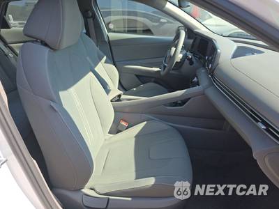 2026 Hyundai Elantra Hybrid Blue - zdjęcie 8 z 27 - miniatura