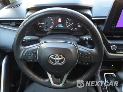2025 Toyota Corolla Cross LE - zdjęcie 10 z 23 - miniatura