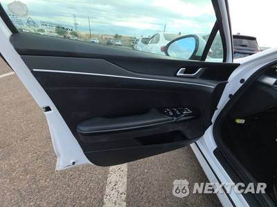 2023 Kia K5 LXS - zdjęcie 9 z 33 - miniatura