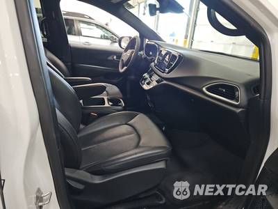 2026 Chrysler Pacifica Select 121.6" WB - zdjęcie 8 z 27 - miniatura