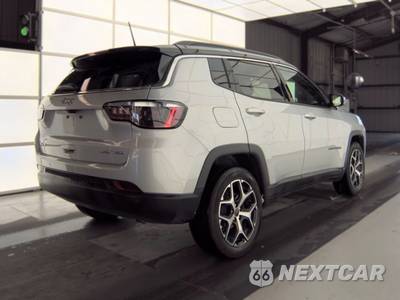 2026 Jeep Compass Limited - zdjęcie 4 z 29 - miniatura