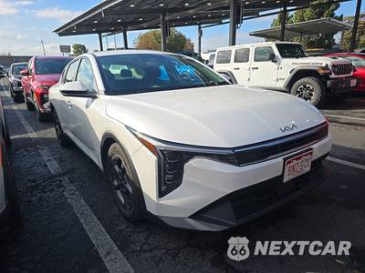 2025 Kia K4 LXS - zdjęcie 3 z 29 - miniatura