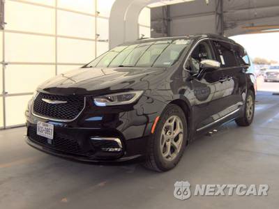 2023 Chrysler Pacifica Limited 121.6" WB