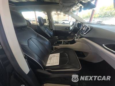 2023 Chrysler Pacifica Limited 121.6" WB - zdjęcie 8 z 31 - miniatura