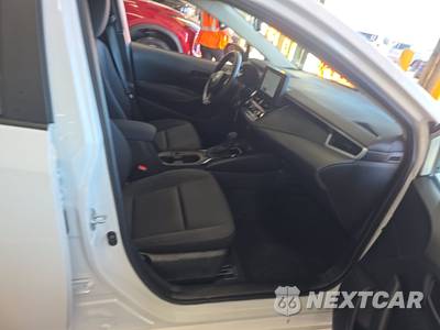 2026 Toyota Corolla LE Sedan - zdjęcie 8 z 26 - miniatura