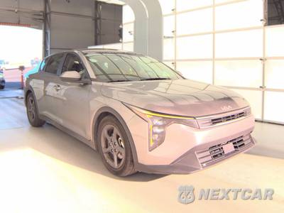 2025 Kia K4 LXS - zdjęcie 3 z 27 - miniatura