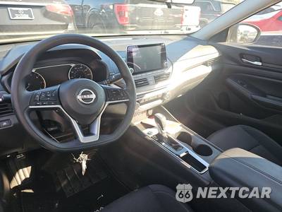 2025 Nissan Altima SV - zdjęcie 11 z 21 - miniatura