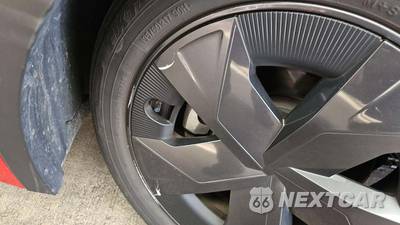 2025 Toyota Prius LE - zdjęcie 30 z 37 - miniatura
