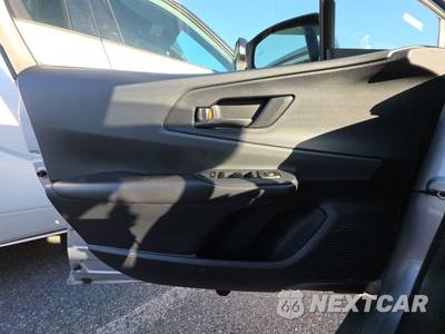 2023 Toyota Prius LE - zdjęcie 9 z 49 - miniatura