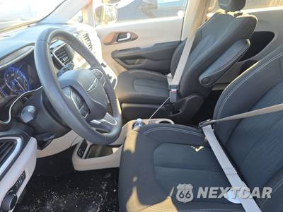 2023 Chrysler Voyager LX 121.6" WB - zdjęcie 7 z 30 - miniatura