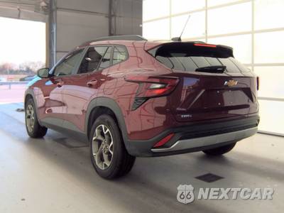 2025 Chevrolet Trax LT - zdjęcie 6 z 36 - miniatura