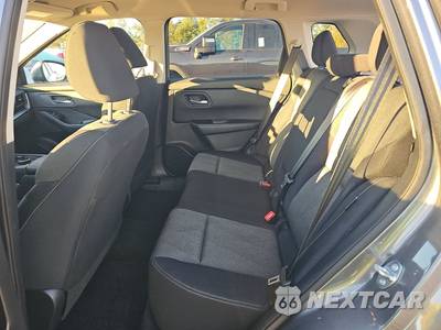 2024 Nissan Rogue SV - zdjęcie 13 z 26 - miniatura