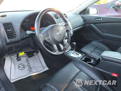 2010 Nissan Altima 2.5 SL Sedan - zdjęcie 11 z 33 - miniatura