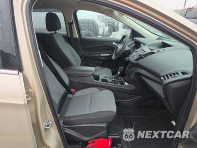 2017 Ford Escape SE - zdjęcie 8 z 24 - miniatura