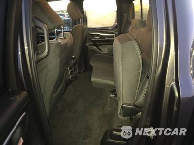 2022 Ram 1500 Big Horn Extended Cab Medium Bed - zdjęcie 13 z 35 - miniatura