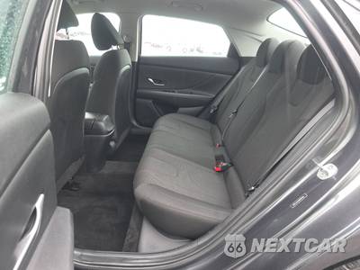 2021 Hyundai Elantra SE - zdjęcie 13 z 31 - miniatura
