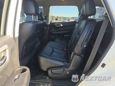 2018 Nissan Pathfinder SL - zdjęcie 13 z 37 - miniatura