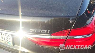2019 BMW 7 Series Sedan 750i xDrive - zdjęcie 32 z 34 - miniatura