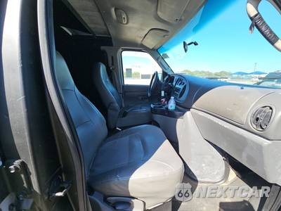 2008 Ford E-250 Recreational Van 138.0" WB - zdjęcie 8 z 32 - miniatura