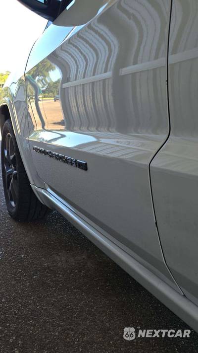 2021 Jeep Grand Cherokee 80th Anniversary Edition - zdjęcie 21 z 22 - miniatura