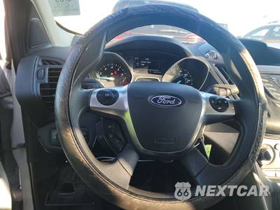 2016 Ford Escape SE - zdjęcie 10 z 20 - miniatura
