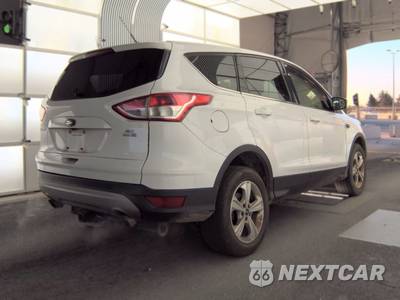 2016 Ford Escape SE - zdjęcie 4 z 20 - miniatura
