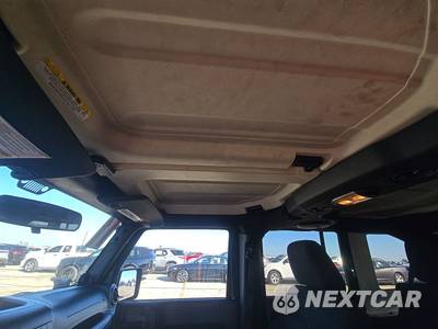 2011 Jeep Wrangler Unlimited Sport - zdjęcie 17 z 32 - miniatura