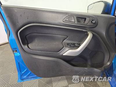 2012 Ford Fiesta SE Sedan - zdjęcie 9 z 19 - miniatura