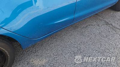 2012 Ford Fiesta SE Sedan - zdjęcie 18 z 19 - miniatura