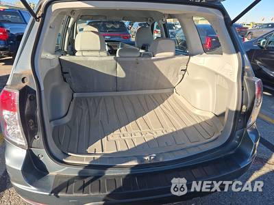 2010 Subaru Forester 2.5X w/Special Edition Pkg - zdjęcie 16 z 29 - miniatura