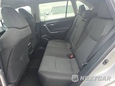 2022 Toyota RAV4 XLE - zdjęcie 13 z 19 - miniatura
