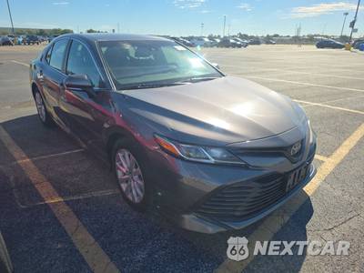 2018 Toyota Camry LE - zdjęcie 3 z 24 - miniatura