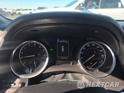 2018 Toyota Camry LE - zdjęcie 12 z 24 - miniatura