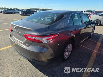 2018 Toyota Camry LE - zdjęcie 4 z 24 - miniatura